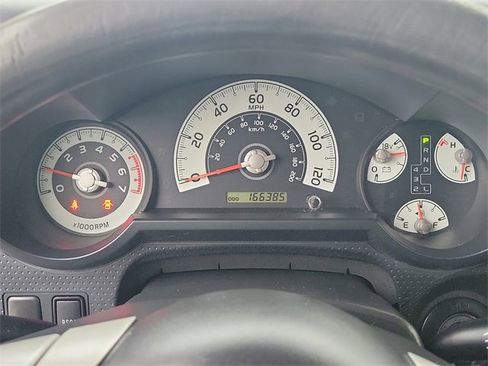 Used 2014 Toyota FJ Cruiser 4WD image 24