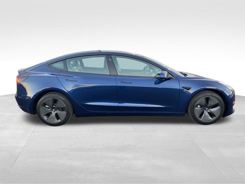 Used 2022 Tesla Model 3 image 4