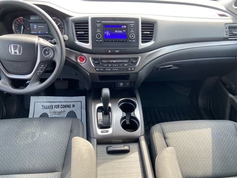 Used 2019 Honda Ridgeline Sport image 11