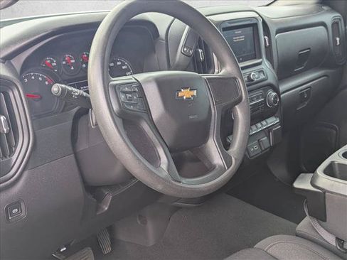 Certified 2022 Chevrolet Silverado 1500 Custom RWD image 9