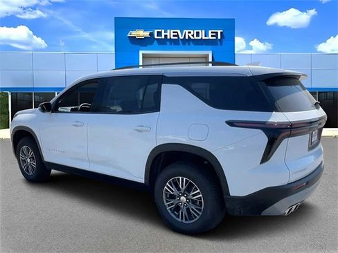 New 2026 Chevrolet Traverse LT w/ LPO, Floor Liner Package image 5
