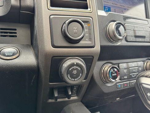 Used 2019 Ford F150 Raptor w/ Equipment Group 802A Luxury AWD/4WD image 24