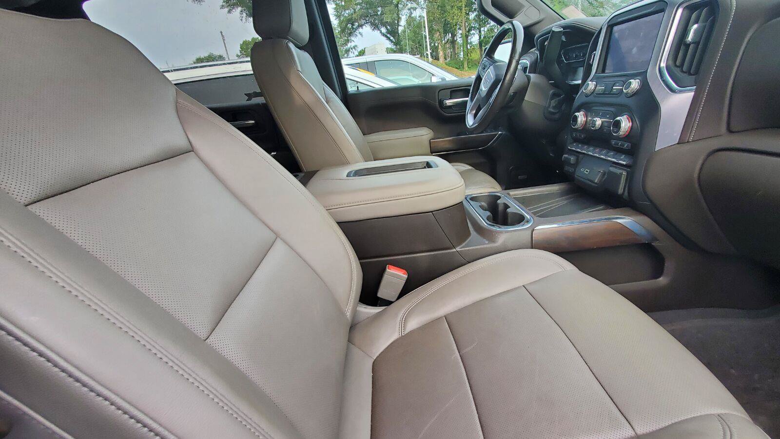 Used 2020 GMC Sierra 1500 SLT w/ SLT Premium Plus Package AWD/4WD image 4