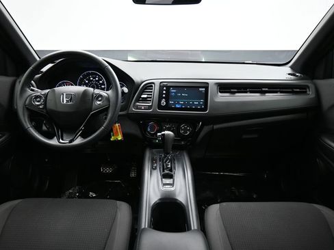 Certified 2022 Honda HR-V Sport image 40