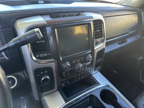 Used 2016 RAM 3500 Laramie w/ Convenience Group AWD/4WD image 20