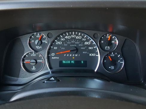 Used 2021 Chevrolet Express 2500 w/ Driver Convenience Package image 17