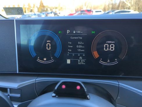 Used 2025 Hyundai Santa Fe XRT image 30