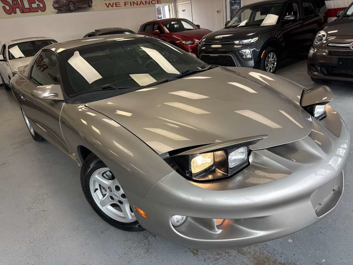 Used 2000 Pontiac Firebird Coupe RWD image 1