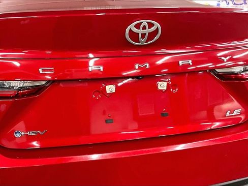 Used 2025 Toyota Camry LE FWD image 28