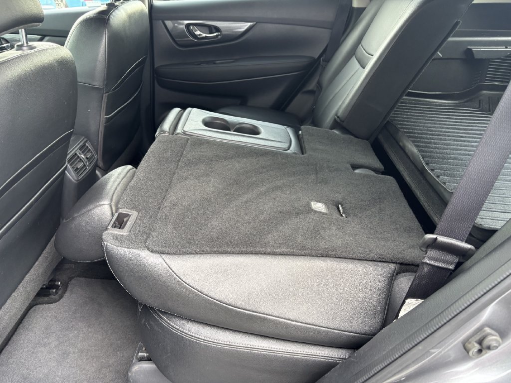 Used 2016 Nissan Rogue SL AWD/4WD image 23