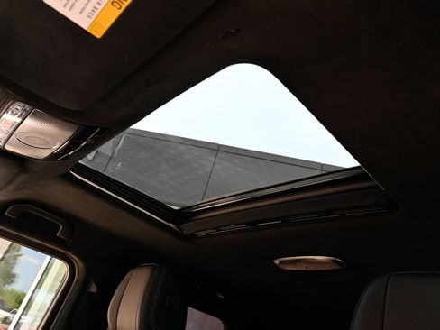 Used 2025 Mercedes-Benz G 550 image 30