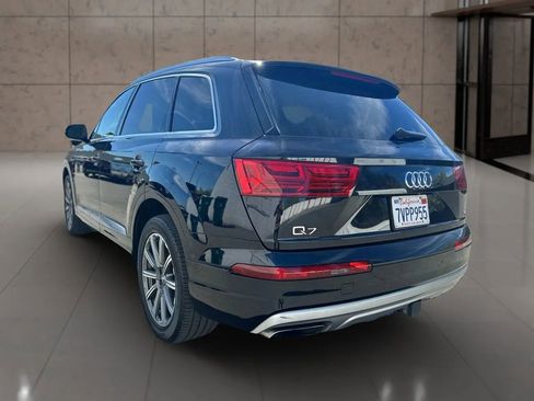 Used 2017 Audi Q7 3.0T Premium Plus image 4