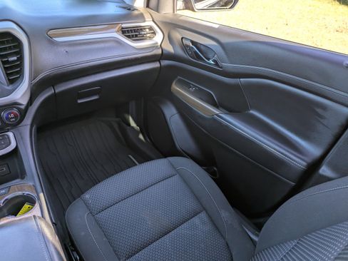 Used 2023 GMC Acadia SLE w/ Driver Convenience Package FWD image 20