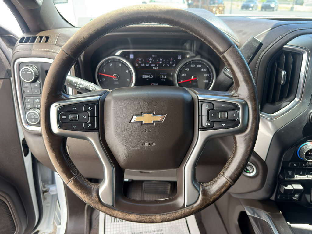 Used 2021 Chevrolet Silverado 2500 LTZ w/ LTZ Convenience Package AWD/4WD image 18
