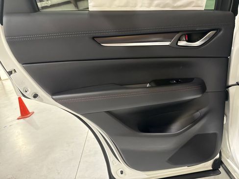 New 2025 MAZDA CX-5 Carbon Edition image 32