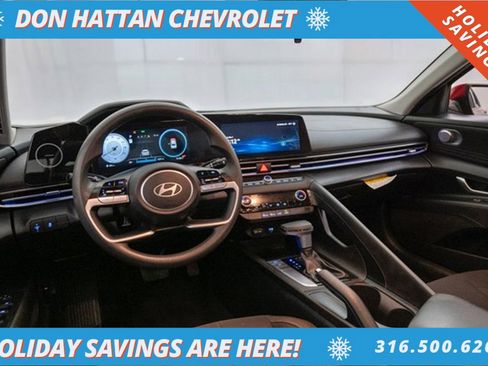 Used 2024 Hyundai Elantra SEL image 25