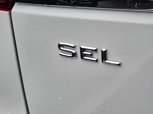 Used 2018 Volkswagen Atlas SEL Premium AWD/4WD image 34