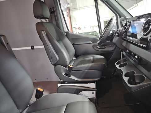 New 2026 Mercedes-Benz Sprinter 2500 image 10