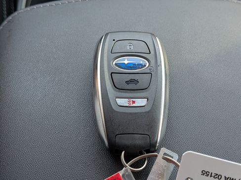 Used 2025 Subaru Outback Premium AWD/4WD image 35