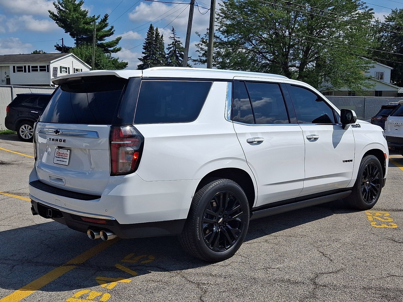 Used 2023 Chevrolet Tahoe High Country AWD/4WD image 2