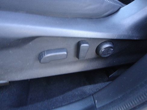 Used 2020 Subaru Forester Premium AWD/4WD image 11