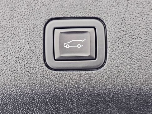 Used 2023 Chevrolet Tahoe LT w/ Luxury Package AWD/4WD image 42