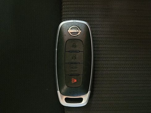 Used 2024 Nissan Sentra SV FWD image 32
