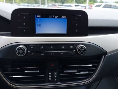 Used 2022 Ford Escape S AWD/4WD image 19