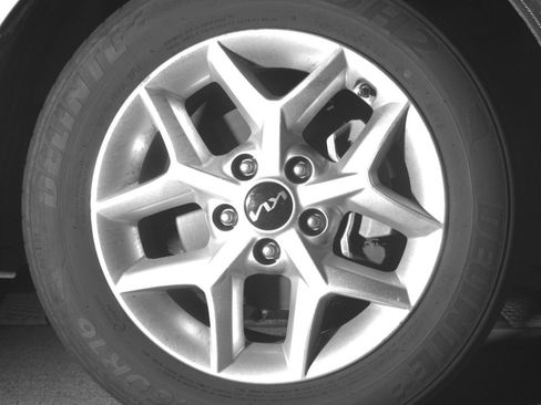 Used 2025 Kia Soul LX w/ LX Technology Package image 13