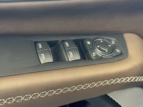 New 2026 GMC Yukon Denali Ultimate w/ LPO, Floor Liner Package AWD/4WD image 11