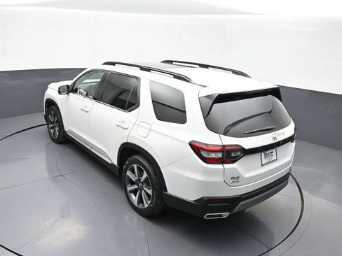 Certified 2024 Honda Pilot Elite image 42