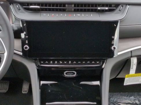 New 2026 Jeep Grand Cherokee Altitude RWD image 16
