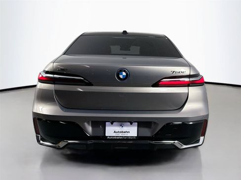 New 2026 BMW 750e xDrive AWD/4WD image 6