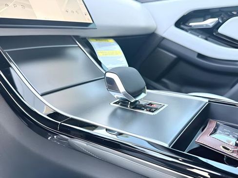 New 2026 Land Rover Range Rover Evoque S AWD/4WD image 19