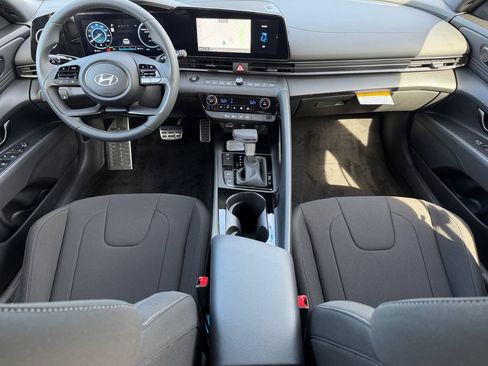 New 2026 Hyundai Elantra SEL FWD image 15