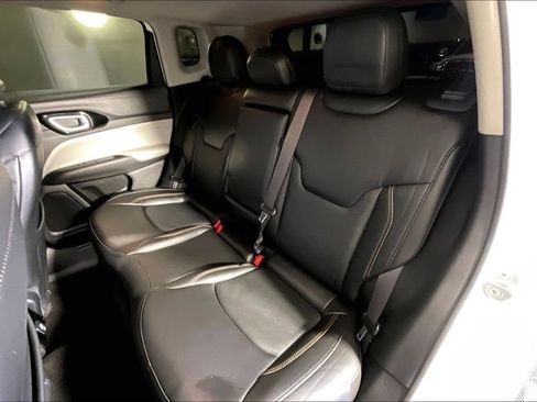 Used 2022 Jeep Compass Limited AWD/4WD image 32
