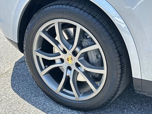 Used 2020 Porsche Cayenne S AWD/4WD image 38