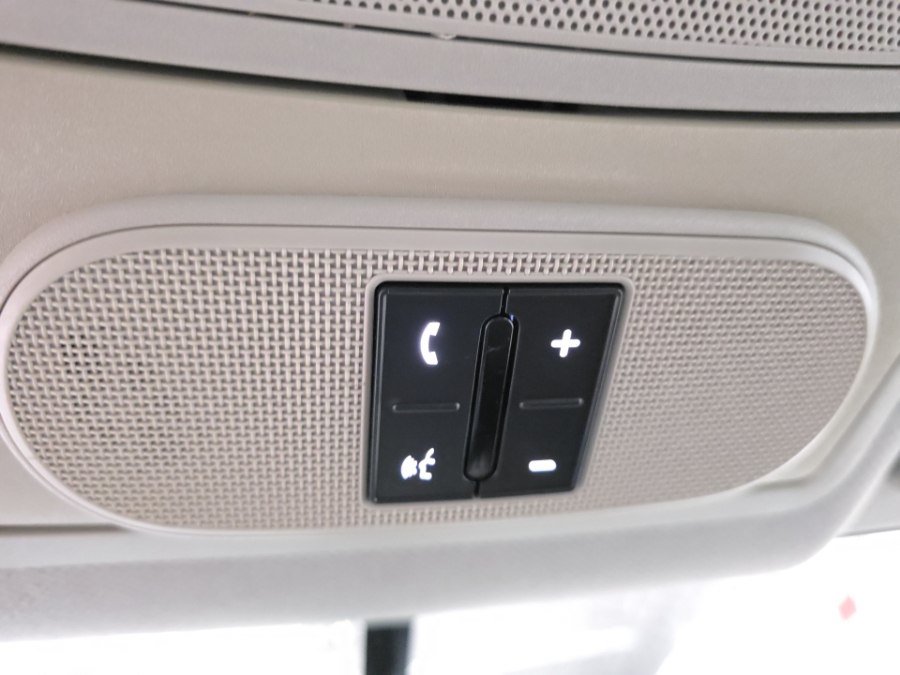 Used 2014 Nissan Sentra S FWD image 19