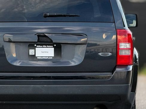 Used 2014 Jeep Patriot Sport w/ Power Value Group FWD image 14