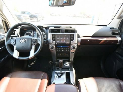 Used 2020 Toyota 4Runner Limited AWD/4WD image 3