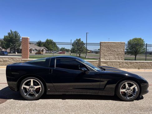 Used 2008 Chevrolet Corvette Coupe w/ Preferred Equipment Group RWD image 6