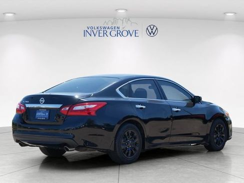 Used 2016 Nissan Altima 2.5 S w/ Power Driver Seat Package FWD image 7