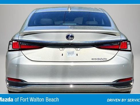 Used 2021 Lexus ES 300h w/ Premium Package FWD image 6