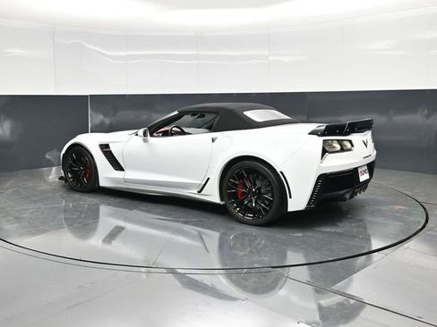 Used 2019 Chevrolet Corvette Z06 RWD image 9