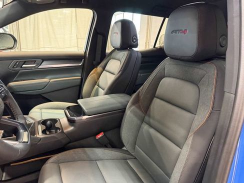 New 2026 GMC Terrain AT4 w/ Convenience Package III image 17