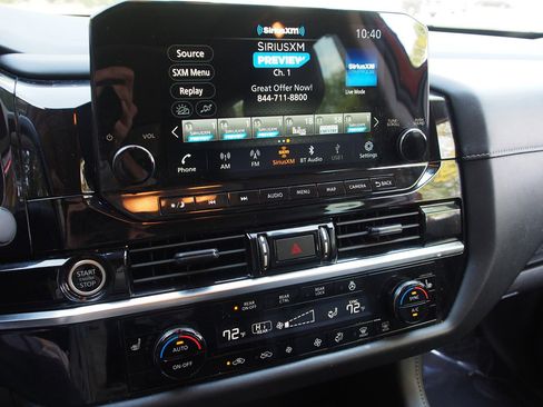 Used 2024 Nissan Pathfinder SL w/ SL Premium Package image 27