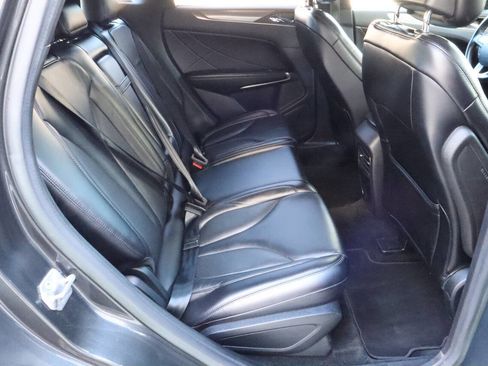 Used 2017 Lincoln MKC Select w/ Select Plus Package image 9