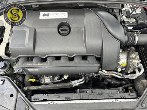 Used 2013 Volvo XC70 T6 AWD/4WD image 26