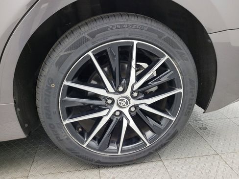 Used 2022 Toyota Camry SE image 31