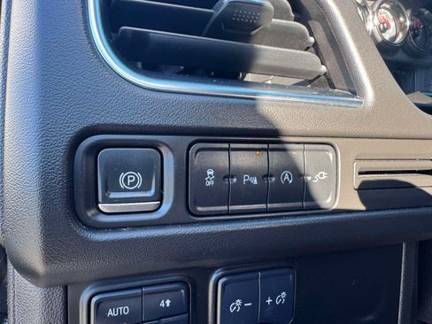 Used 2021 Chevrolet Tahoe LT AWD/4WD image 27